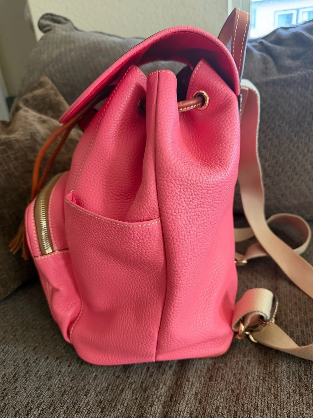 Dooney & Bourke stylish pink